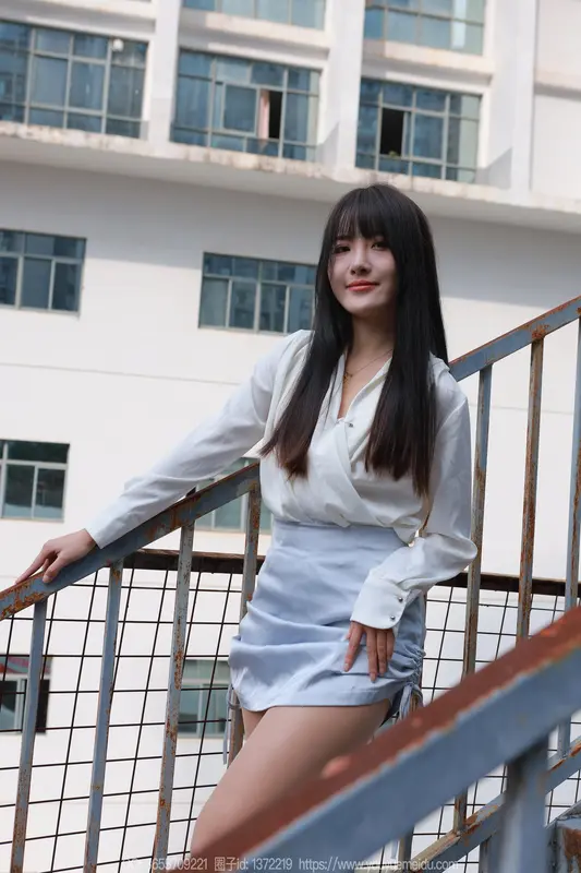 [IESS异思趣向] 2024.11.08 丝享家 1893 婉萍《蓝色短裙（上）》 13